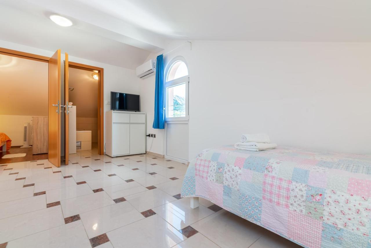 Apartment Lovorka 5 Baška Kültér fotó